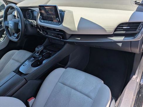 Used 2025 Nissan Rogue SV FWD image 21