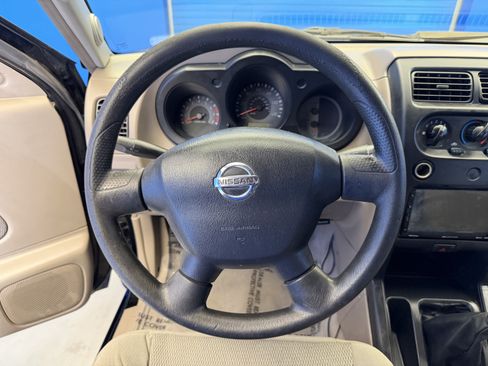 Used 2003 Nissan Frontier XE RWD image 13