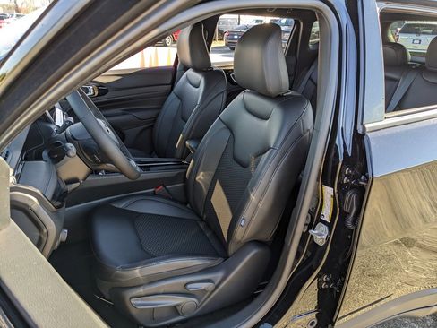 New 2026 Jeep Compass Latitude image 31