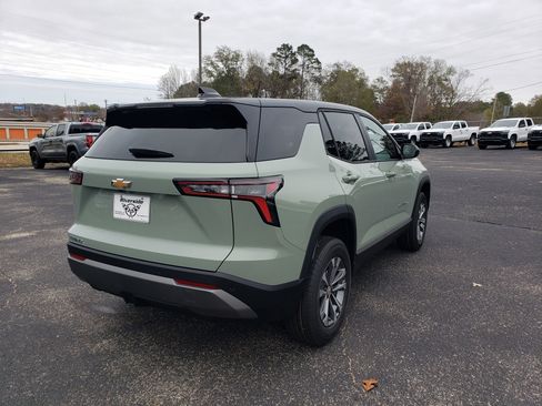 New 2026 Chevrolet Equinox LT image 3