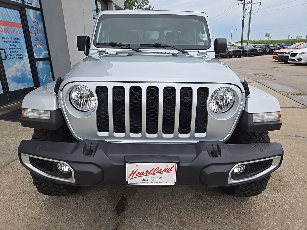 Used 2023 Jeep Gladiator Sport AWD/4WD image 17