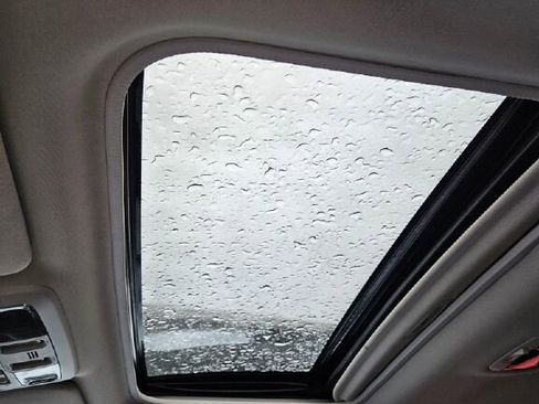 Used 2016 Subaru Outback 2.5i Limited image 26