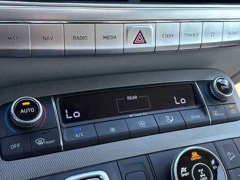 Used 2021 Hyundai Palisade Calligraphy w/ Cargo Package AWD/4WD image 18