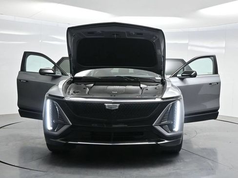 Used 2024 Cadillac Lyriq Sport RWD image 43
