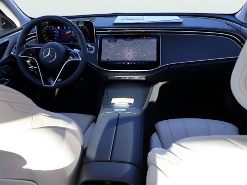 New 2026 Mercedes-Benz E 350 4MATIC Sedan image 15