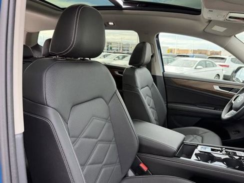 New 2026 Volkswagen Atlas SE image 21