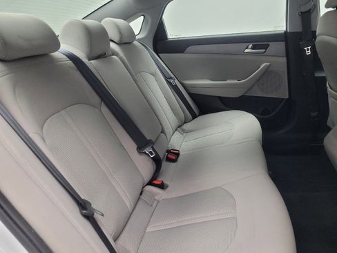 Used 2016 Hyundai Sonata SE FWD image 19
