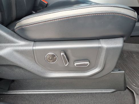 Used 2022 Ford F250 Platinum AWD/4WD image 12