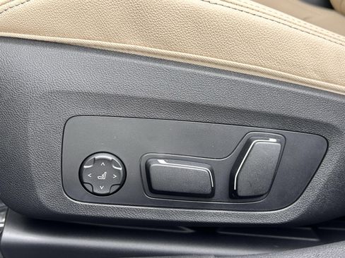 New 2026 BMW 330i Sedan w/ Premium Package image 22