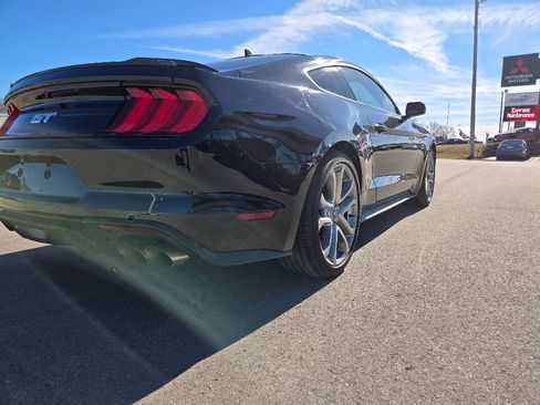 Used 2021 Ford Mustang GT Premium w/ Equipment Group 401A image 6