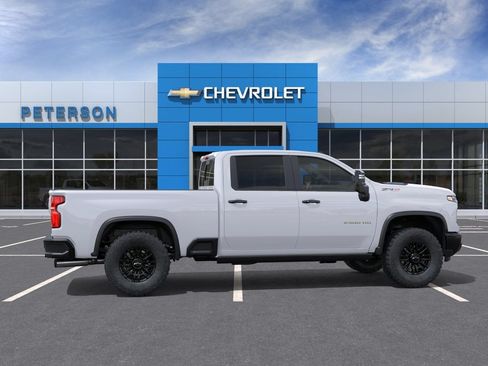 New 2026 Chevrolet Silverado 2500 ZR2 AWD/4WD image 4
