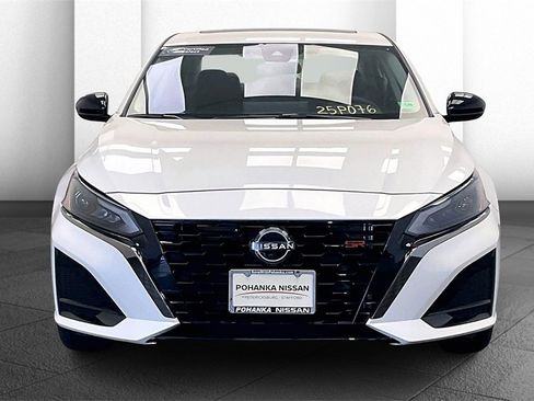 Certified 2024 Nissan Altima 2.5 SR w/ SR Premium Package image 2