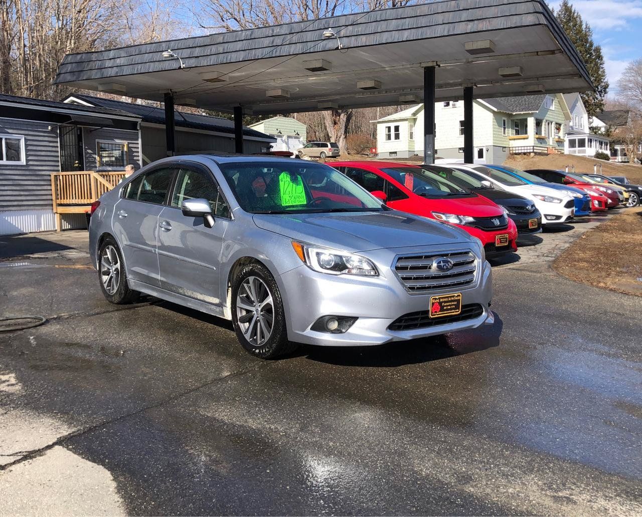 Used 2017 Subaru Legacy 2.5i Limited AWD/4WD image 3