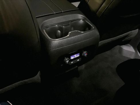 Certified 2025 Chevrolet Traverse LT image 27