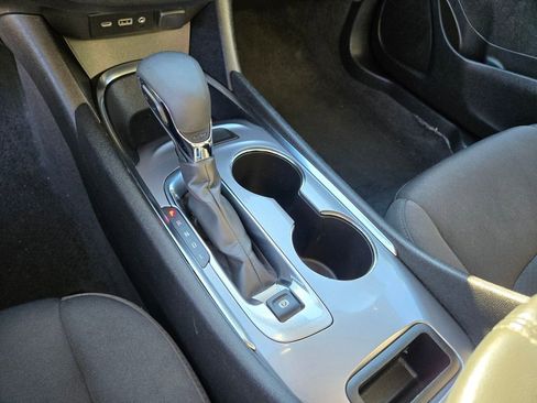 Used 2023 Chevrolet Malibu LT image 28