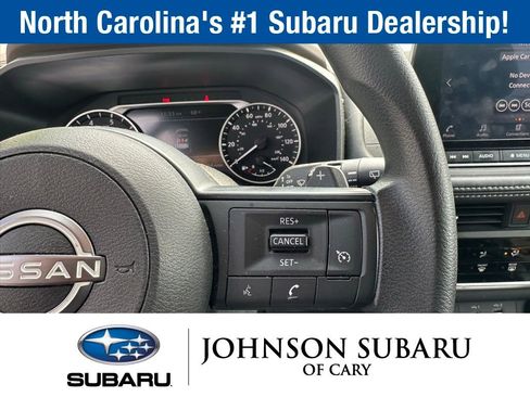 Used 2023 Nissan Rogue S image 15