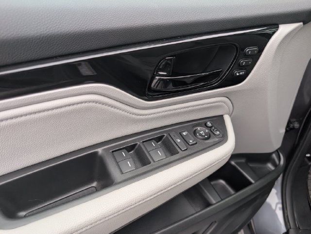 Used 2023 Honda Odyssey Elite image 23
