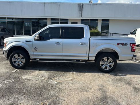 Used 2018 Ford F150 XLT w/ Equipment Group 302A Luxury AWD/4WD image 4
