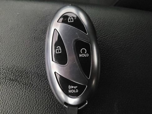 Used 2025 Hyundai Elantra Sport FWD image 32