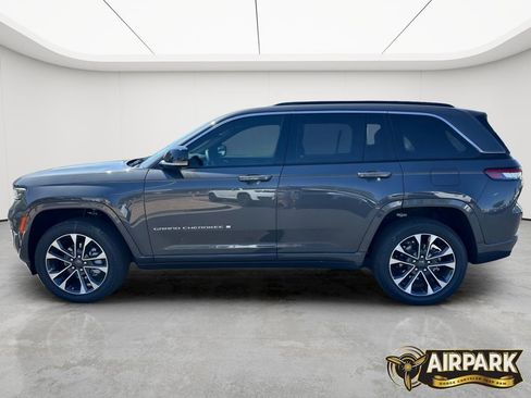 New 2025 Jeep Grand Cherokee Overland w/ Adv Protech Group III AWD/4WD image 6