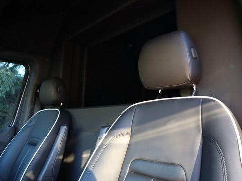 Used 2021 Mercedes-Benz Sprinter 3500 image 44