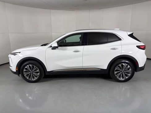 Used 2025 Buick Envision Preferred image 6