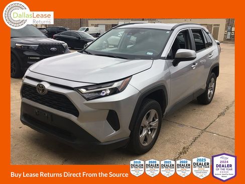Used 2023 Toyota RAV4 XLE FWD image 1