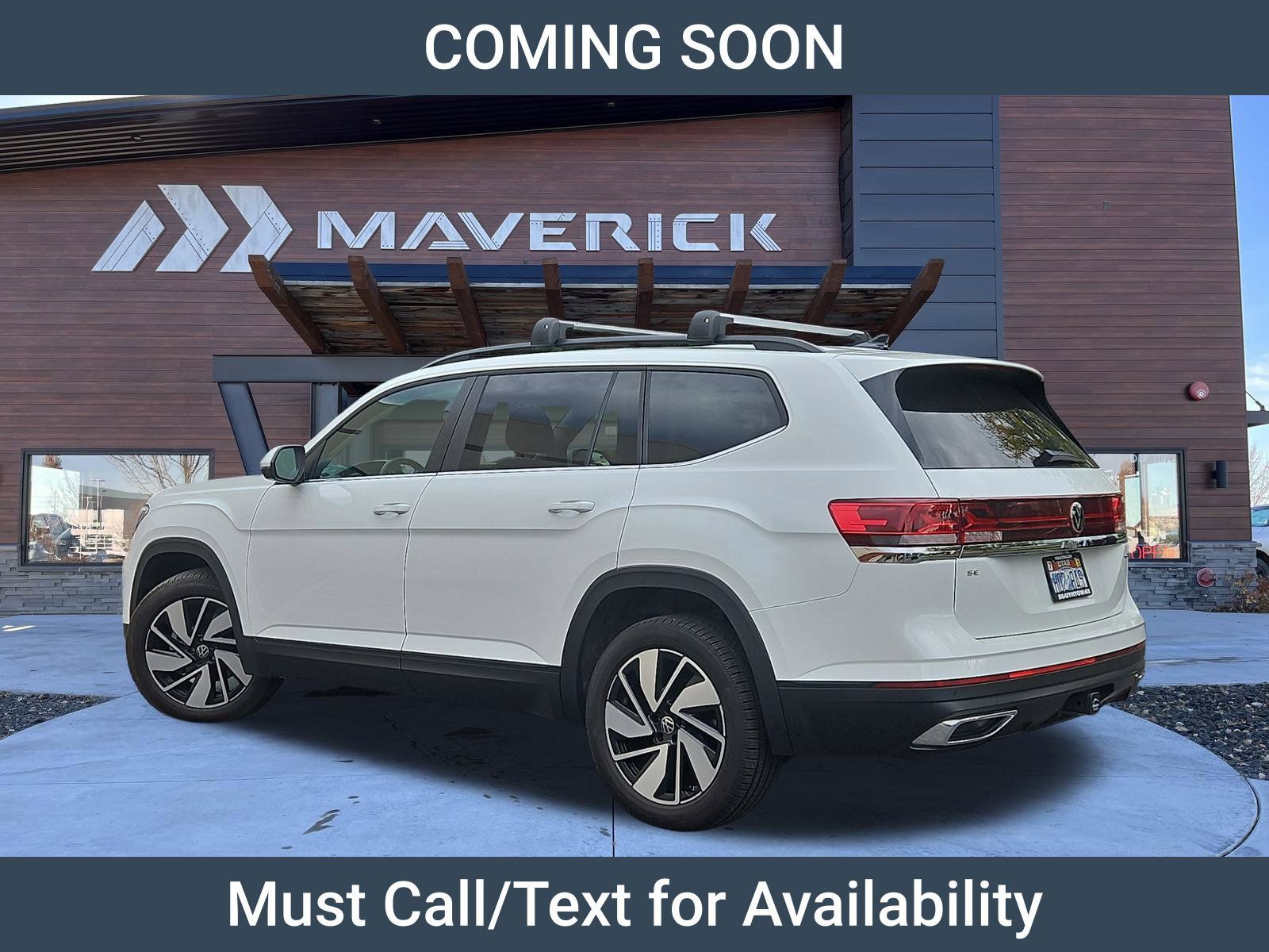 Used 2024 Volkswagen Atlas SE AWD/4WD image 2