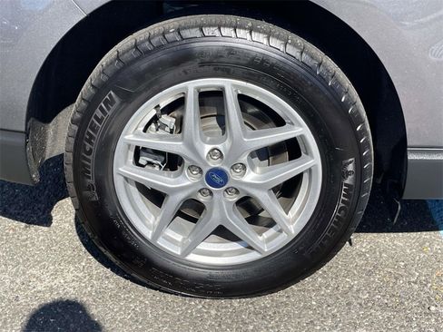 Used 2022 Ford Edge SEL w/ Convenience Package image 8