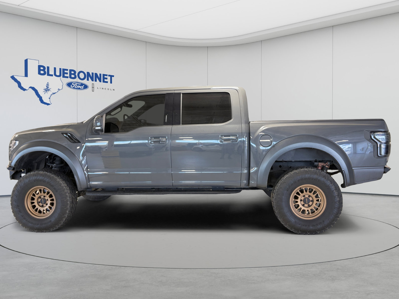 Used 2020 Ford F150 Raptor w/ Equipment Group 802A Luxury AWD/4WD image 8
