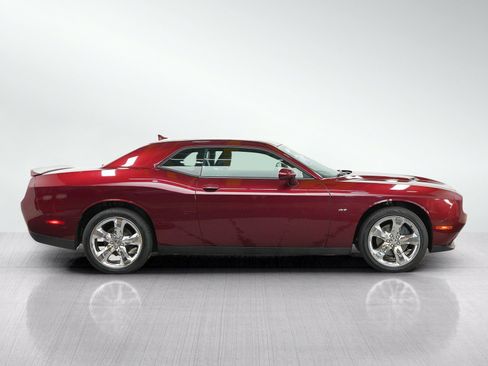 Used 2018 Dodge Challenger GT w/ GT Interior Package AWD/4WD image 7