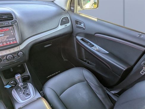 Used 2017 Dodge Journey GT image 17