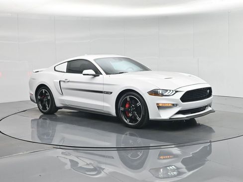 Used 2021 Ford Mustang GT Premium w/ Equipment Group 401A image 30