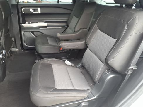 Certified 2022 Ford Explorer XLT AWD/4WD image 16