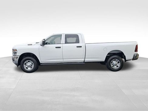New 2026 RAM 2500 Tradesman AWD/4WD image 2