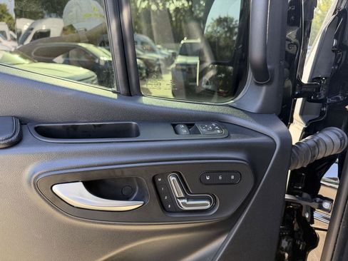 Certified 2022 Mercedes-Benz Sprinter 2500 image 6