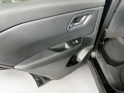 Used 2026 Nissan Rogue SV AWD/4WD image 26