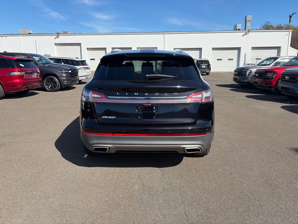 Used 2022 Lincoln Nautilus Reserve w/ Monochromatic Package AWD/4WD image 5