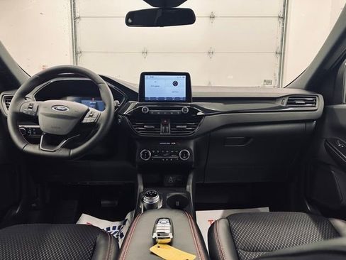 New 2026 Ford Escape ST-Line w/ Cold Weather Package image 19