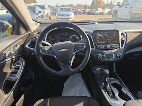 Used 2024 Chevrolet Malibu LT image 8
