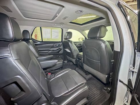 Used 2019 Chevrolet Traverse LT w/ LT Premium Package image 33