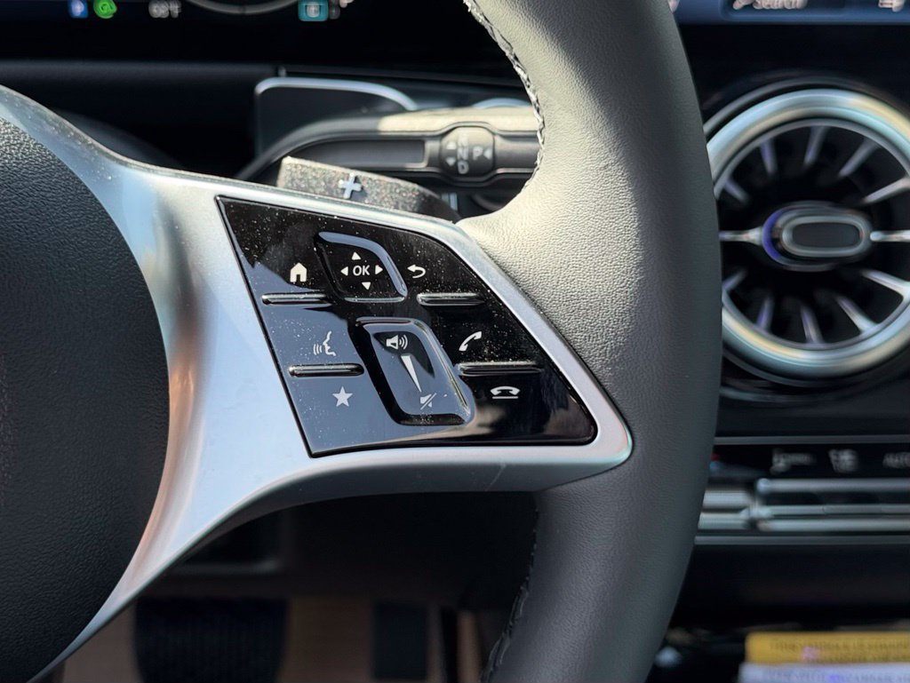 New 2026 Mercedes-Benz GLB 250 image 24