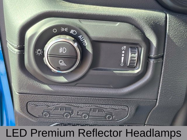 Certified 2026 Jeep Gladiator Sport AWD/4WD image 28