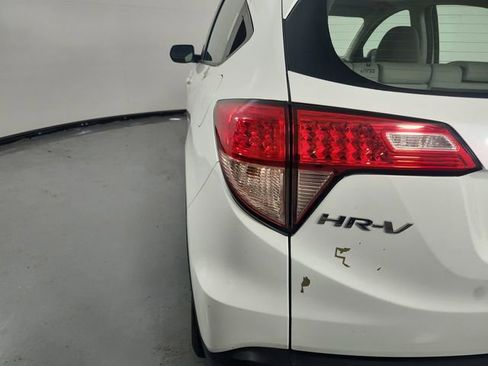 Used 2017 Honda HR-V LX image 29