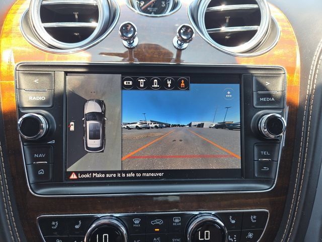 Used 2018 Bentley Bentayga Activity AWD/4WD image 22