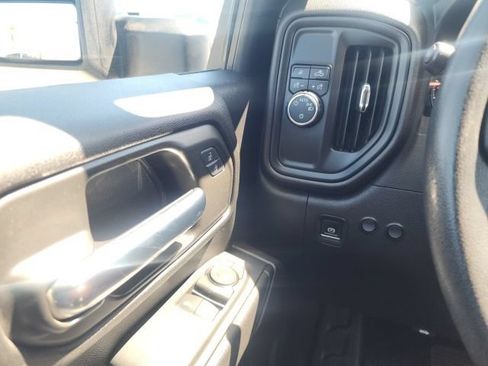 Used 2025 Chevrolet Silverado 2500 W/T w/ WT Convenience Package RWD image 33