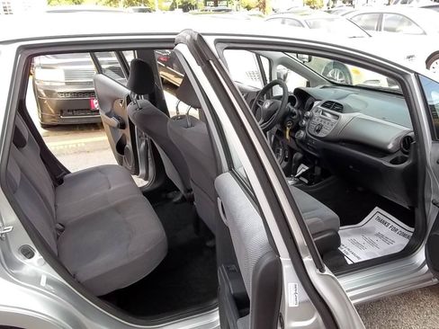 Used 2011 Honda Fit image 9