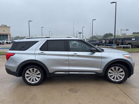 Used 2021 Ford Explorer Limited w/ Equipment Group 301A image 17
