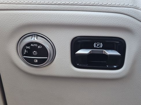 Certified 2023 Mercedes-Benz EQS 580 4MATIC Sedan image 23