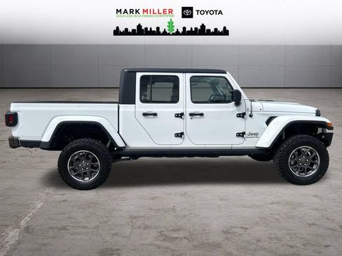 Used 2021 Jeep Gladiator Overland AWD/4WD image 7